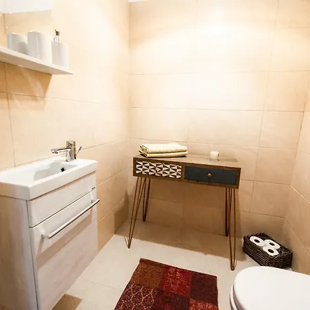 Appartamento Private 5 Star 3 Flat And In-door Pkg